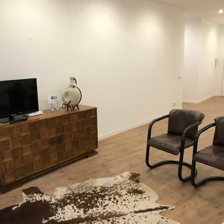 Conde Warehouse Apartman